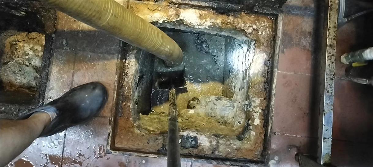 广汉化油池清理-污水池清掏